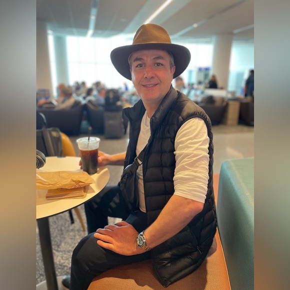 Meet your Posher, Ben - Picture 2 of 2